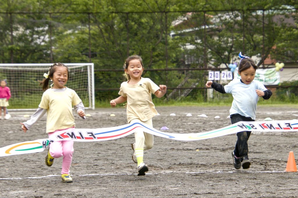 Sports Festival 2026で、笑顔で走る子どもたち